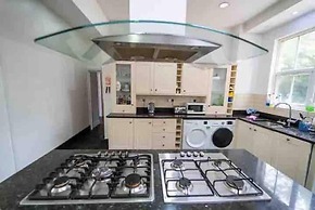 Cosy Room Walking Distance to the City