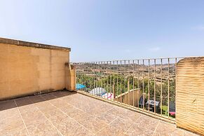 Ta Lucija 2 Bedroom Villa With Private Pool