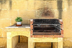 Ta Lucija 2 Bedroom Villa With Private Pool