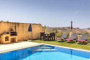 Ta Lucija 2 Bedroom Villa With Private Pool