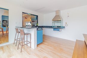 GB77 Ótima Casa 5 Quartos com Piscina