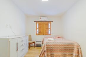 GB77 Ótima Casa 5 Quartos com Piscina