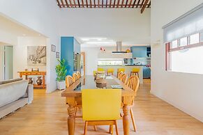 GB77 Ótima Casa 5 Quartos com Piscina