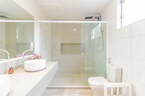 GB77 Ótima Casa 5 Quartos com Piscina