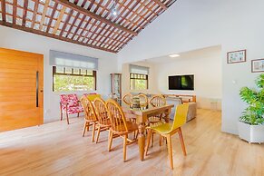 GB77 Ótima Casa 5 Quartos com Piscina