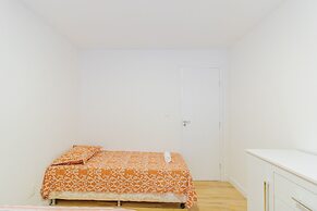 GB77 Ótima Casa 5 Quartos com Piscina