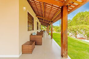 GB77 Ótima Casa 5 Quartos com Piscina