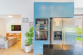 GB77 Ótima Casa 5 Quartos com Piscina