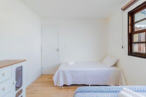 GB77 Ótima Casa 5 Quartos com Piscina