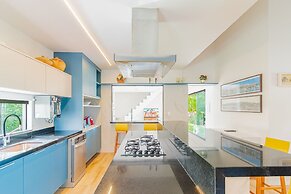 GB77 Ótima Casa 5 Quartos com Piscina