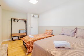 GB77 Ótima Casa 5 Quartos com Piscina