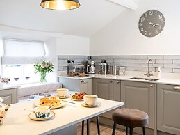 Longlands Farm Cottage