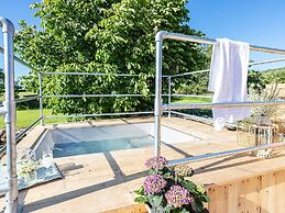 Longlands Farm Cottage