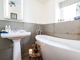 Longlands Farm Cottage