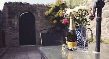 Farmyard Inn Youlgreave