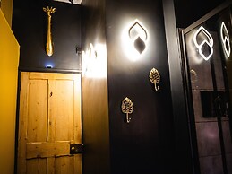 Lonsdale Villa Retreat