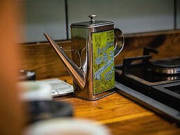 Lonsdale Villa Retreat