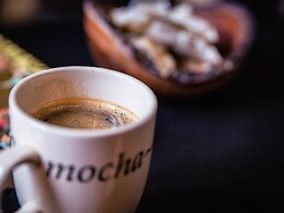 Lonsdale Villa Retreat