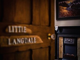 Lonsdale Villa Retreat