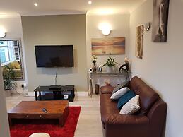 Beautiful Parkview Apartment in Seaside Eastbourne