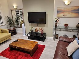 Beautiful Parkview Apartment in Seaside Eastbourne