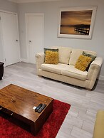 Beautiful Parkview Apartment in Seaside Eastbourne