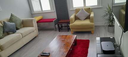Beautiful Parkview Apartment in Seaside Eastbourne
