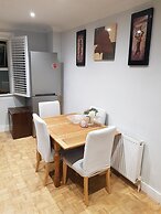 Beautiful Parkview Apartment in Seaside Eastbourne