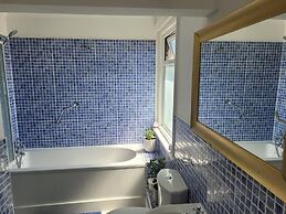 Beautiful Parkview Apartment in Seaside Eastbourne