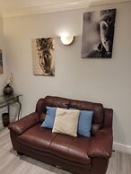 Beautiful Parkview Apartment in Seaside Eastbourne