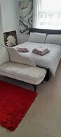 Beautiful Parkview Apartment in Seaside Eastbourne