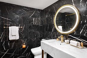 Dolce by Wyndham Hollywood