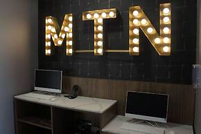 La Quinta Inn & Suites by Wyndham Manchester / Arnold AFB