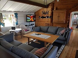 Cottage With Spa, Sauna, Boat as Extra Cost