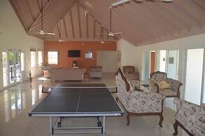 HAPPY HOLIDAYS at Drax Hall Country Club