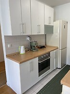 Large Modern 75m2 Flat and Free Parking