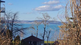 Colors Holiday Hotel