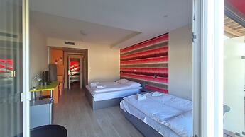 Colors Holiday Hotel