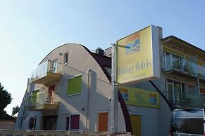 Colors Holiday Hotel