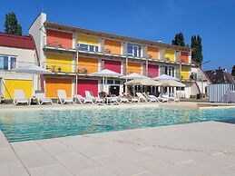 Colors Holiday Hotel