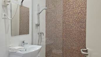 Colors Holiday Hotel