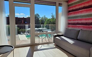 Colors Holiday Hotel