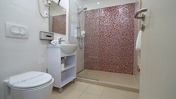 Colors Holiday Hotel