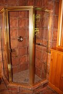 Honey Maple Grove BnB