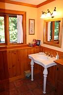 Honey Maple Grove BnB
