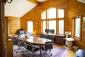 Honey Maple Grove BnB