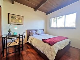 Comfy 2BR 1Bath Apartment near HWY580-80