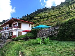 The Vintage Hill Village - Himalayan Boutique Resort