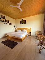 The Vintage Hill Village - Himalayan Boutique Resort