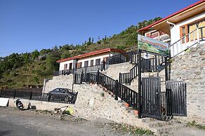 The Vintage Hill Village - Himalayan Boutique Resort